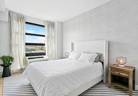 3rd image of 329 E 132nd St APT 3E