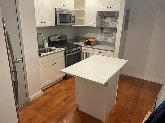 Rented by Nooklyn NYC LLC | media 18