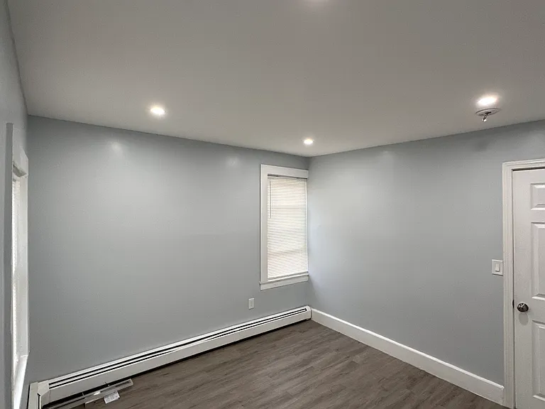 58 Perry St #3 — Photo 9