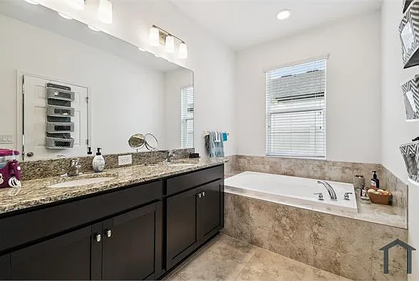 12351 Nouveau Ave — Photo 9