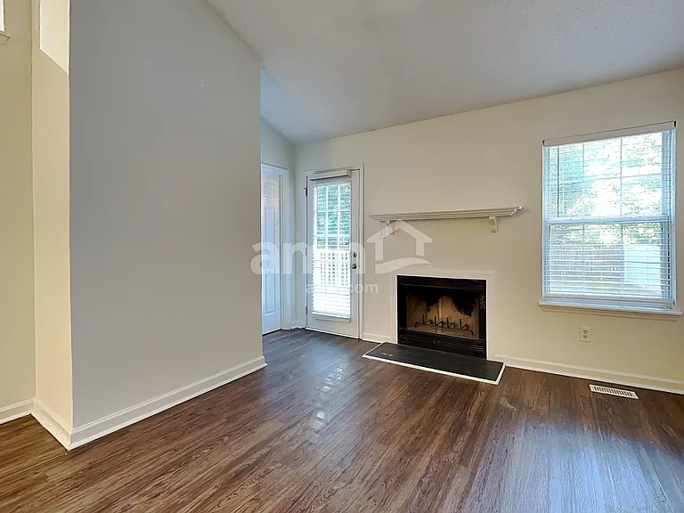 812 Perry Howard Rd — Photo 7