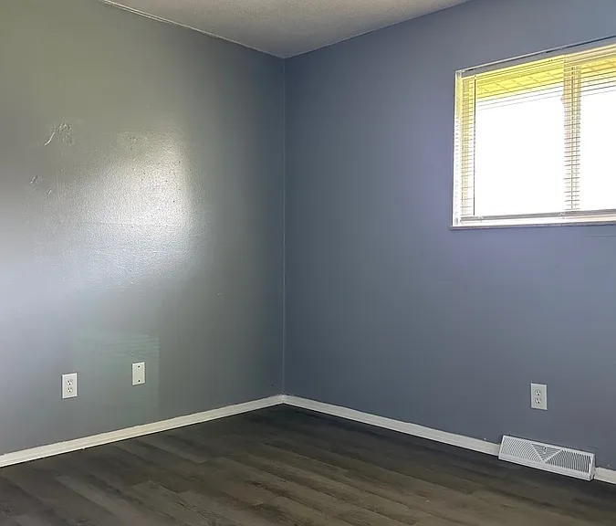 4337 Hill Ave #1 — Photo 8