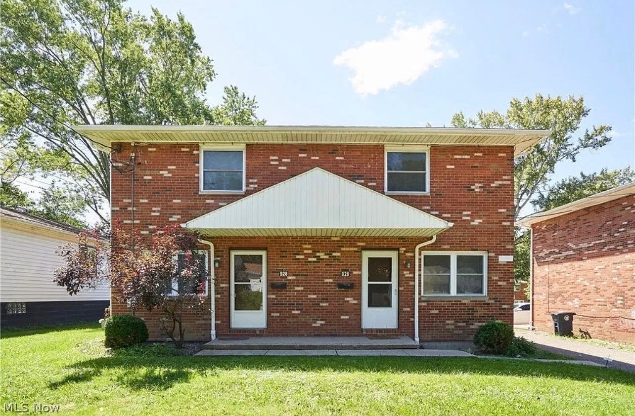 2 bed, $1,050 — Photo 1