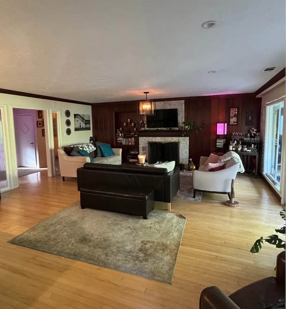 1402 Notre Dame Ave photo 1