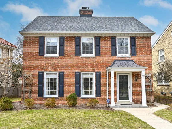 5311 North Diversey BOULEVARD, Whitefish Bay, WI 53217