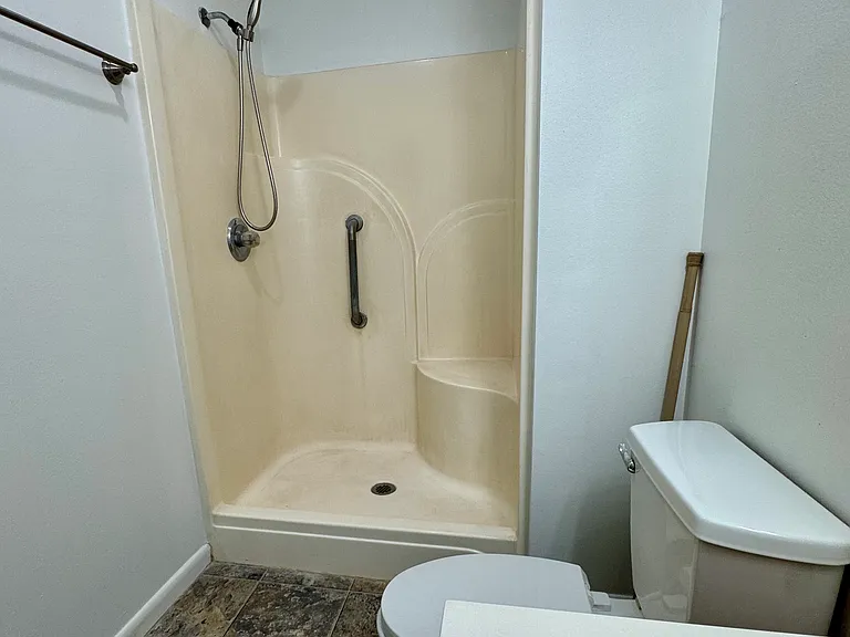 14267 Woodlands Dr #4 — Photo 12