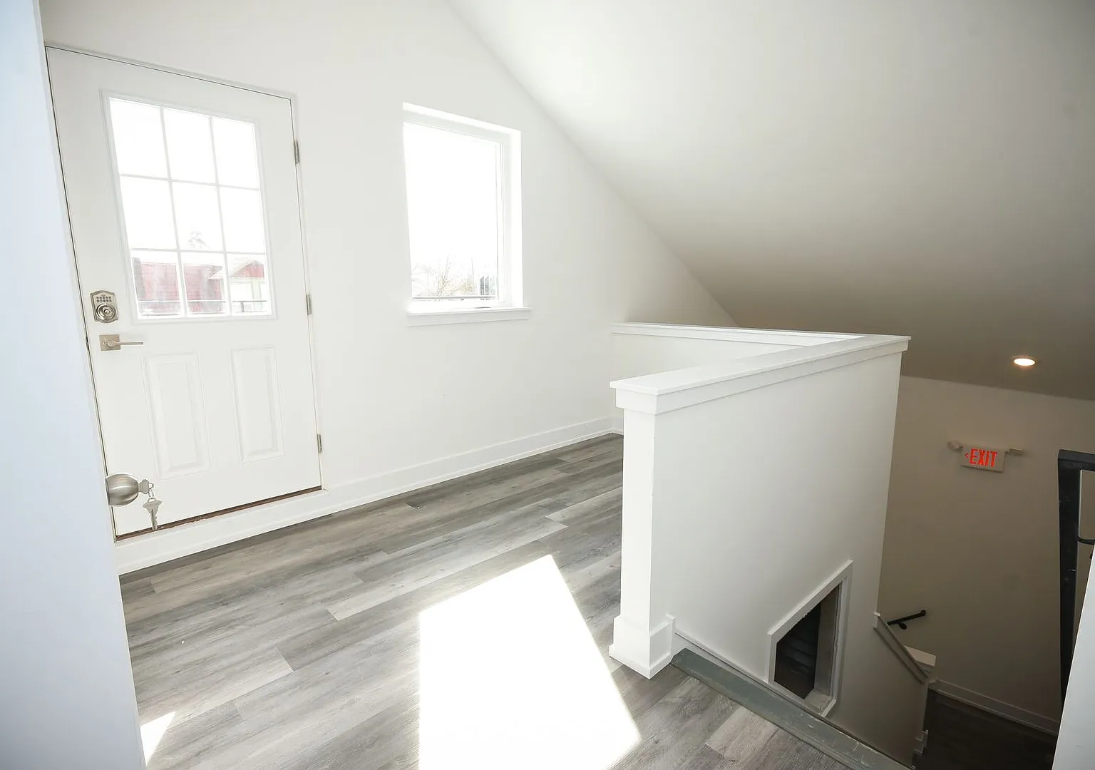 6162 Ridge — Photo 3