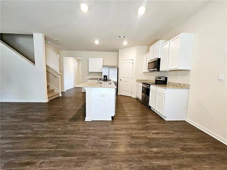 274 Walnut Grove Way — Photo 8