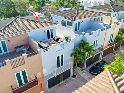 605 NE 11th Avenue, Fort Lauderdale, FL, 33304