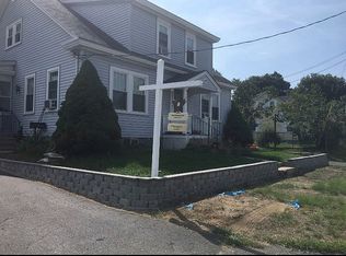 54 Pine St, Rochester, NH 03867