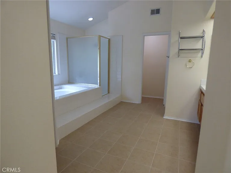516 Monteleone Ave — Photo 10