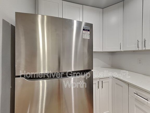 5th image of 1839 Crow St Unit 102