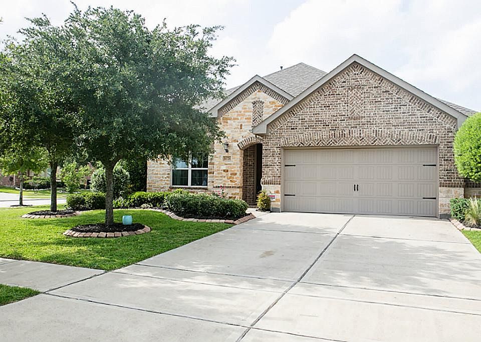1st image of 16726 Aliana Lakes Ct