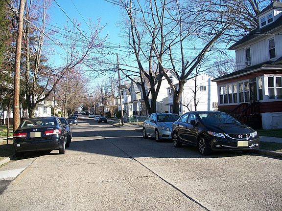 4th image of 405 N 42nd St