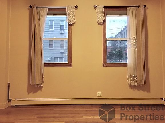 2nd image of 27 Driggs Ave APT 2