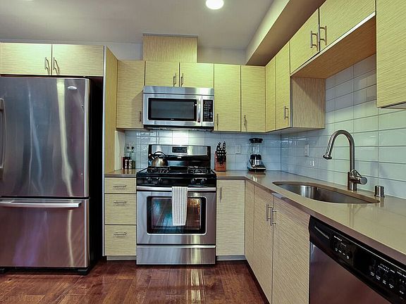 3rd image of 5803 24th Ave NW