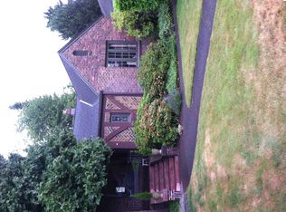 7550 21st Ave NE, Seattle, WA 98115