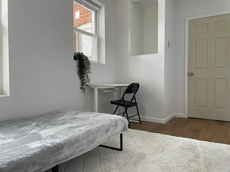 1428 A St SE #2 — Photo 27