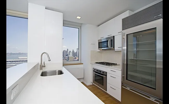 Sold by Douglas Elliman | media 24