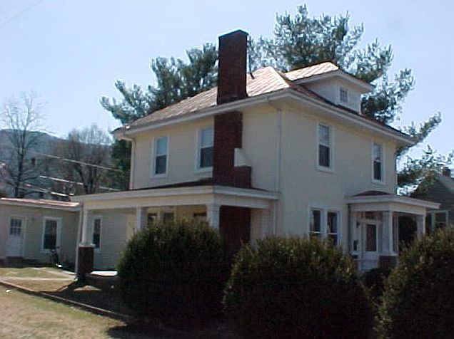 1st image of 2272 Chestnut Ave #3