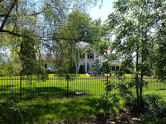 2nd image of 2618 Michigan St NE