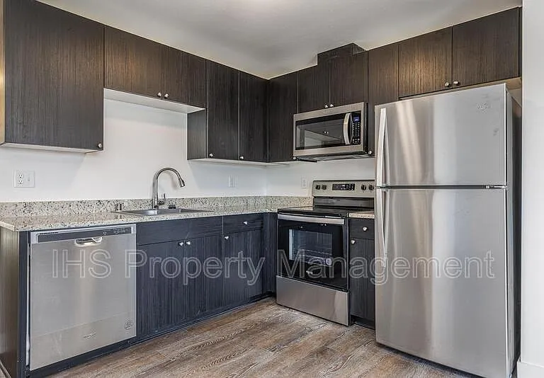 485 S 38th Ave #B207 — Photo 7