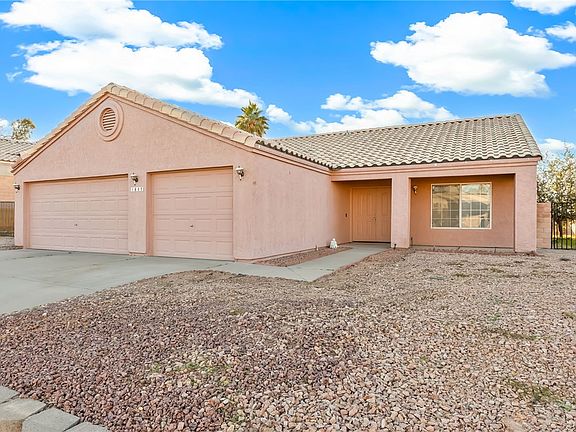 2nd image of 1832 E Calle Agrada Drive