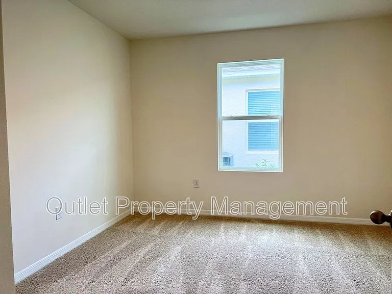 2877 Sunridge Loop — Photo 11