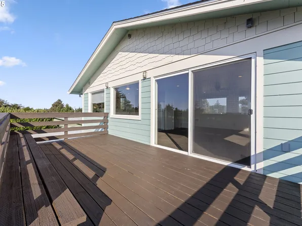 274 N Cammann St, Coos Bay, OR 97420