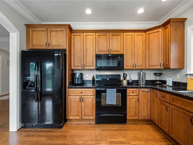 214 Doyle Way — Photo 30