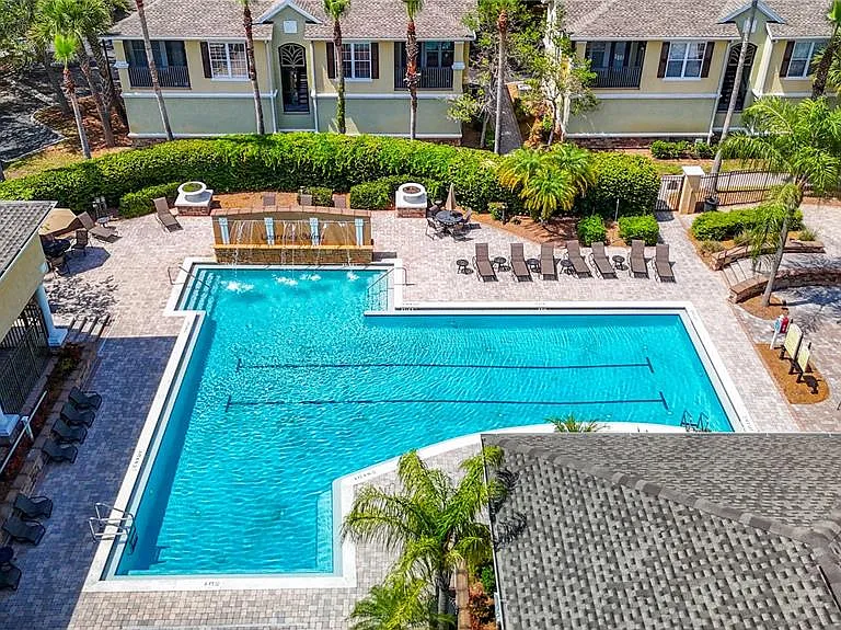 10201 Courtney Palms Blvd #203 — Photo 31