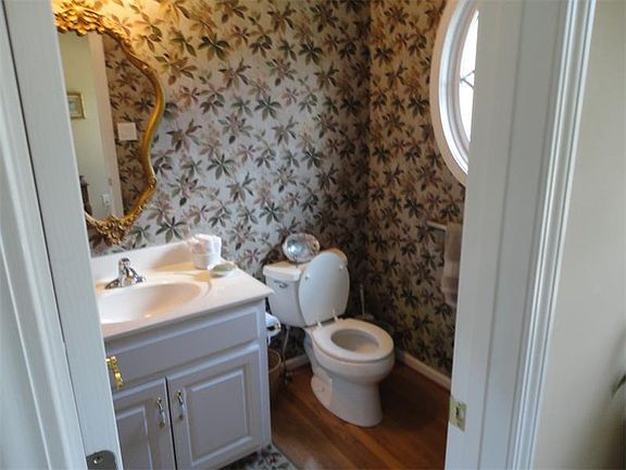 Powder Room