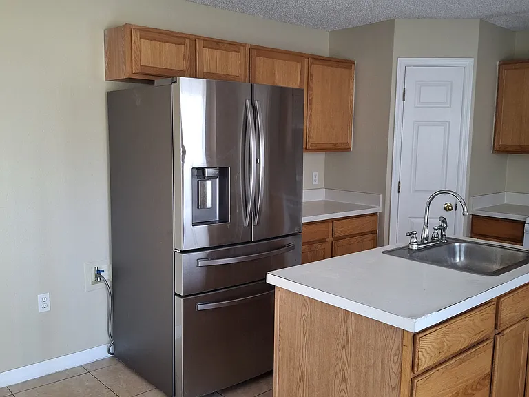 1701 Anchorage St NW — Photo 3