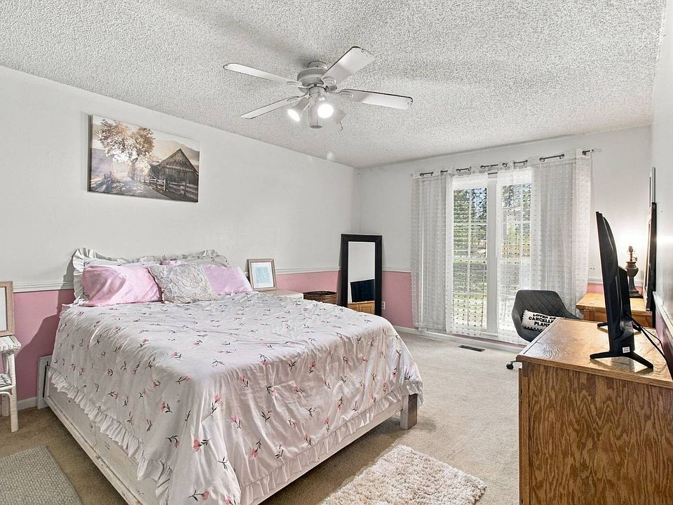 10th image of 5005 Dogwood Cir