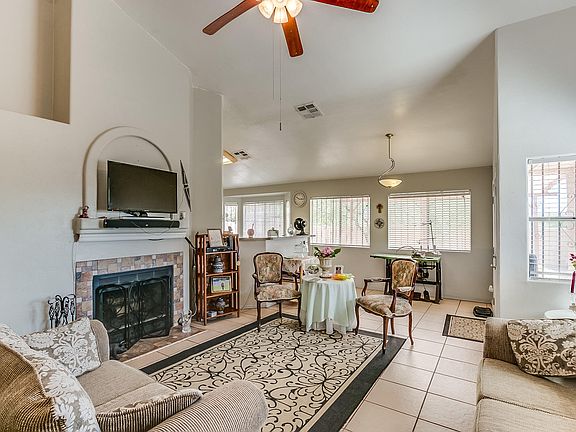 3rd image of 3508 W Avenida Obregon