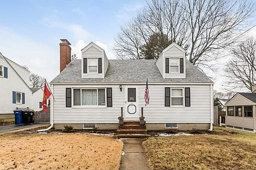 1st image of 10 Linden Ave