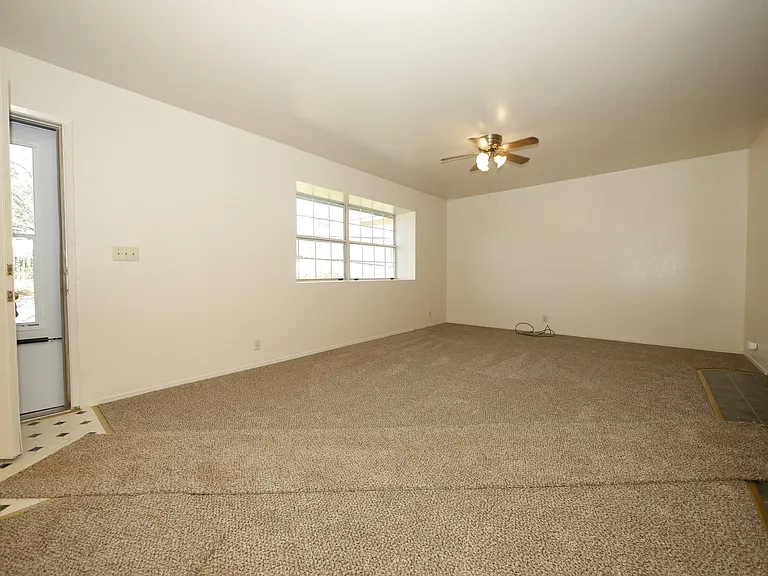 41 Veterans Ln — Photo 2