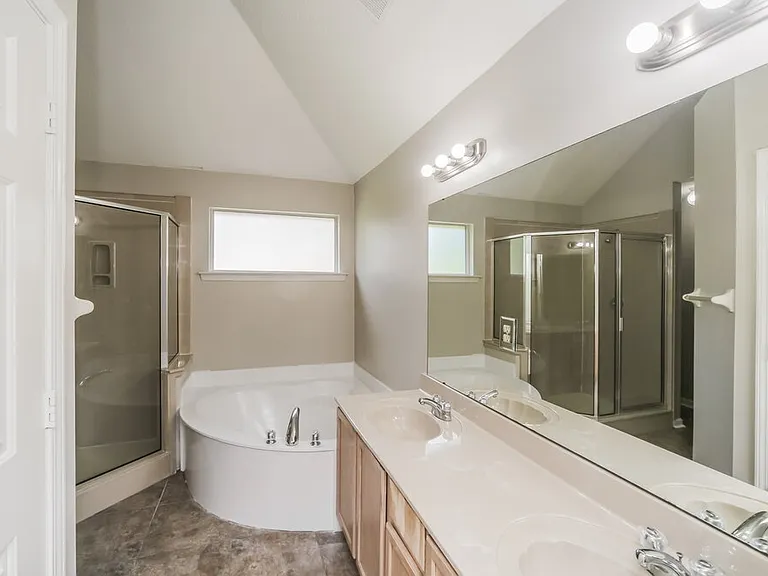 4880 Briona St — Photo 13