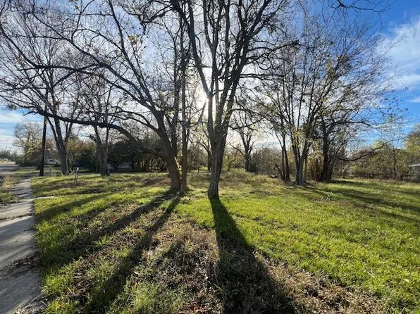 250 E Fort Worth Ave, Cooper, TX 75432