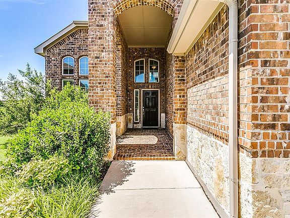3rd image of 4416 Cypress Lake Ct