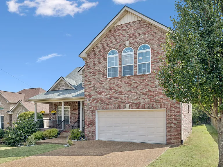 7952 Oakfield Grv — Photo 3