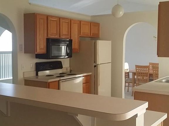 3rd image of 173 Azalea Dr