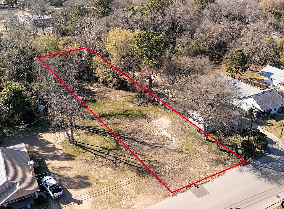 1st image of 825 N Prairieville St