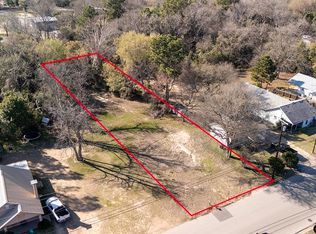 825 N Prairieville St, Athens, TX 75751