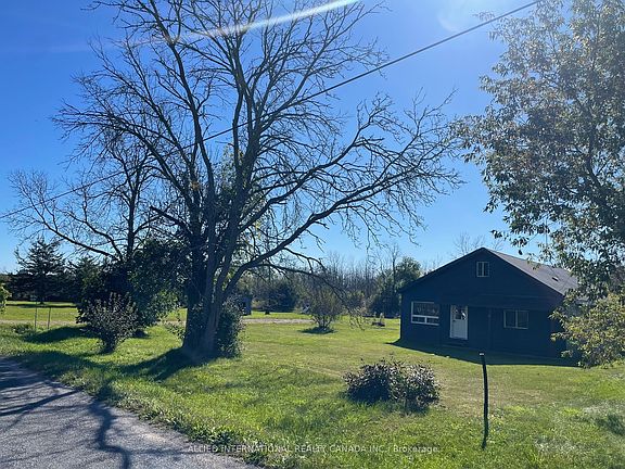 3rd image of 537 Burr Rd