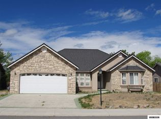 415 Dog Leg Dr, Fernley, NV 89408