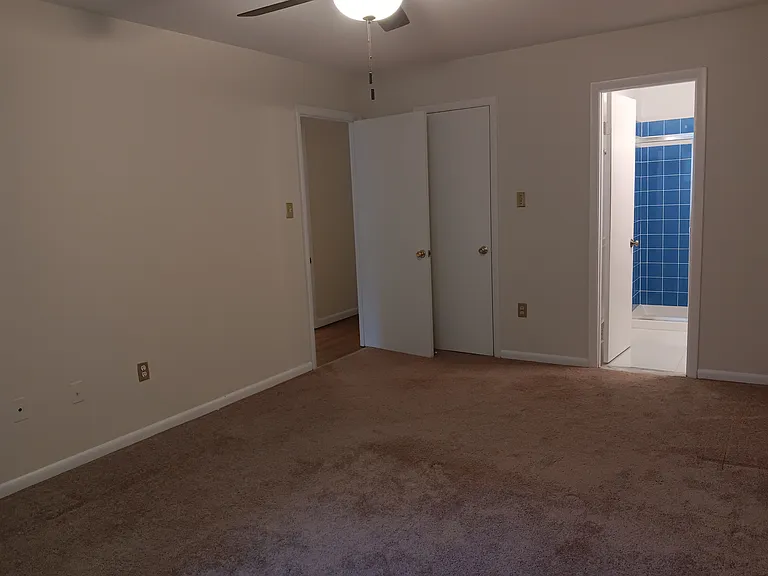 10819 Bucknell Dr — Photo 23