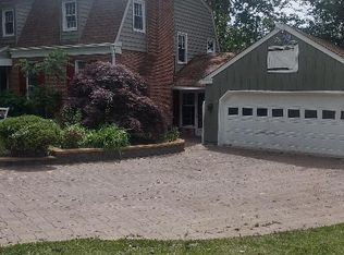 205 Edgewood Dr, Wilmington, DE 19809