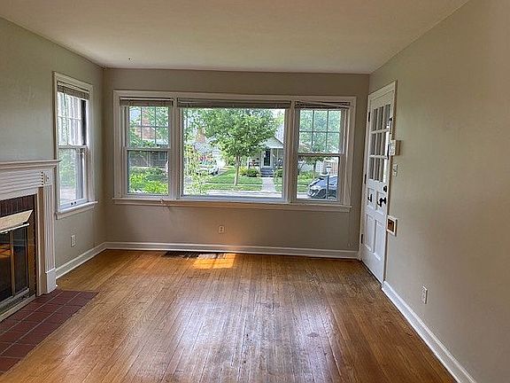 4th image of 436 Peach Orchard Ave