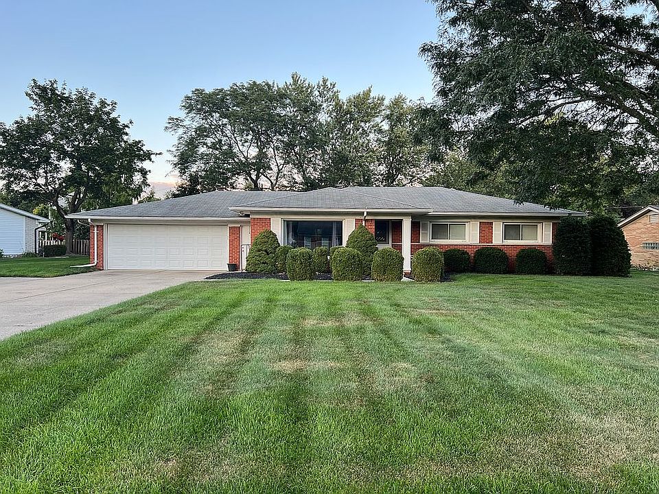 1st image of 52070 Honeysuckle Dr